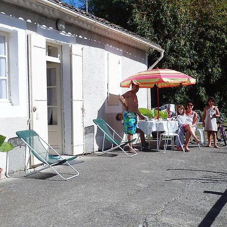 Domaine De Laroque Lou Maisouet Casteljaloux Exterior foto